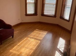 3705 S Honore St APT 2, Chicago, IL 60609