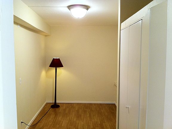 3rd image of 2058 Fell St Unit A