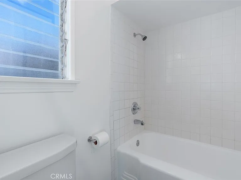 720 Narcissus Ave — Photo 24