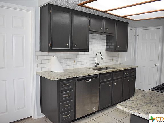 5th image of 16338 Edgemere Dr