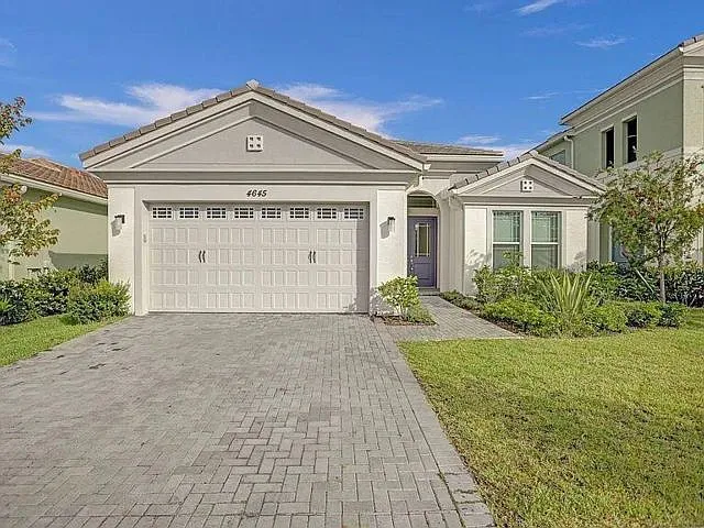 4645 Pumello Dr — Photo 1