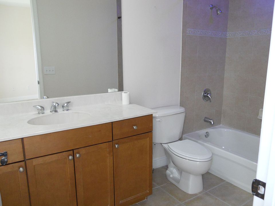 1st level bathroom