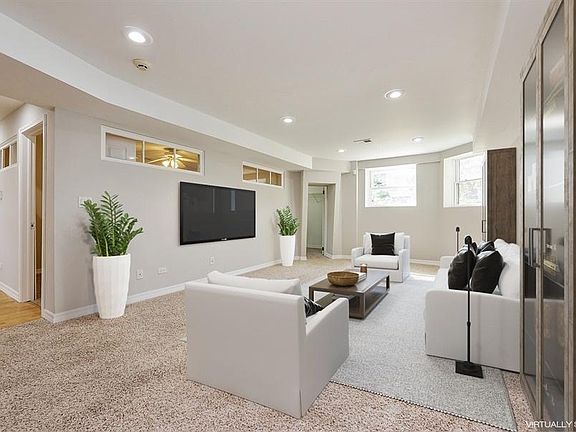 2nd image of 1228 W Glenlake Ave #G