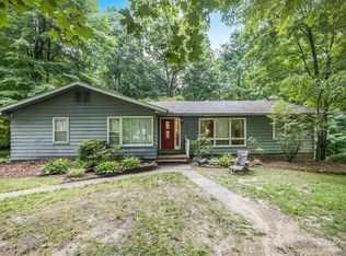 14180 N Territorial Rd, Gregory, MI 48137