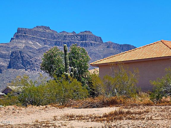 2nd image of 5076 E 18TH Avenue