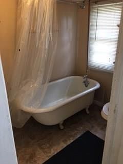 5th image of 3842-46 Roman St
