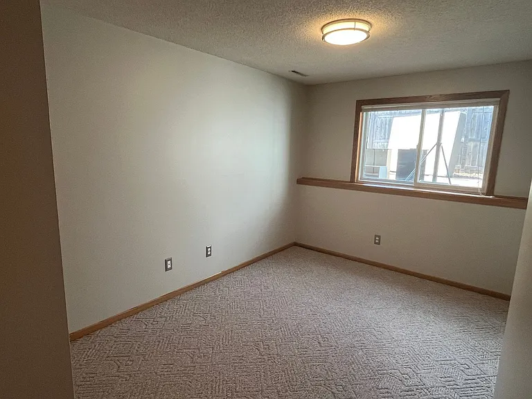 5918 Shetland Dr NW — Photo 34
