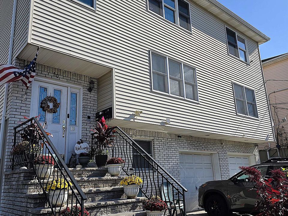1st image of 4 Saint Francis St #10