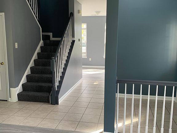 2nd image of 310 London Downs Cir