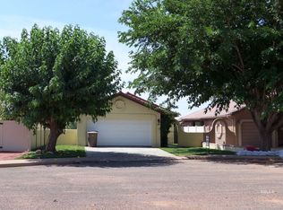 70 W Red Shadow Cir, Kanab, UT 84741