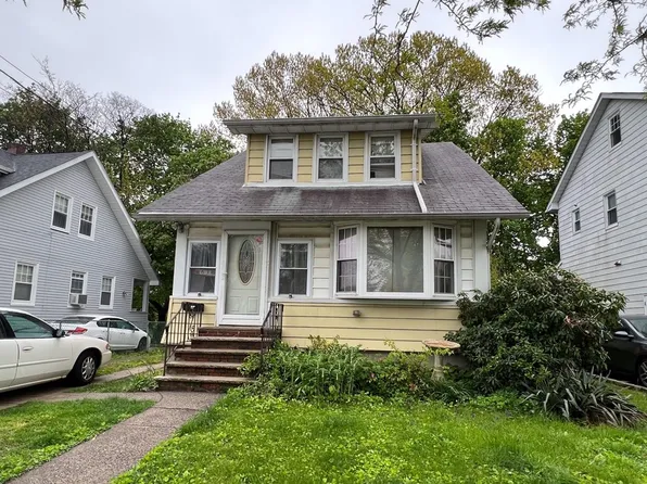 63 Lakeside Dr, Nutley, NJ 07110