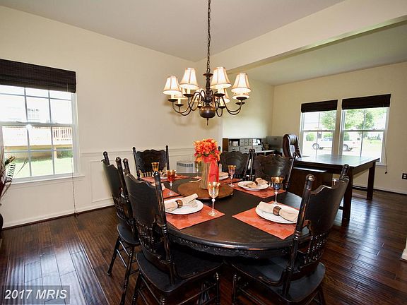 3rd image of 7355 Lake Willow Ct