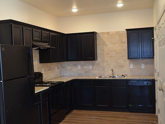 4th image of 916 Industrial Ave #A