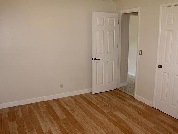 5th image of 1511 NW 4th Ave