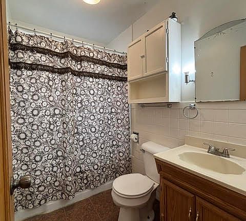 4th image of 1026 W 7th St