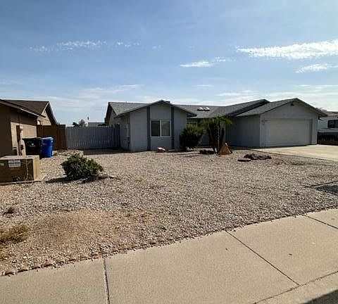 2nd image of 10905 W CAMPBELL Avenue W