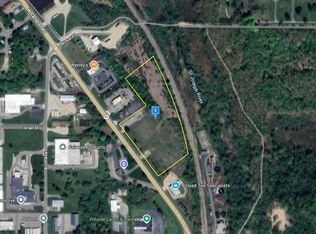 409 W Carleton Rd, Hillsdale, MI 49242