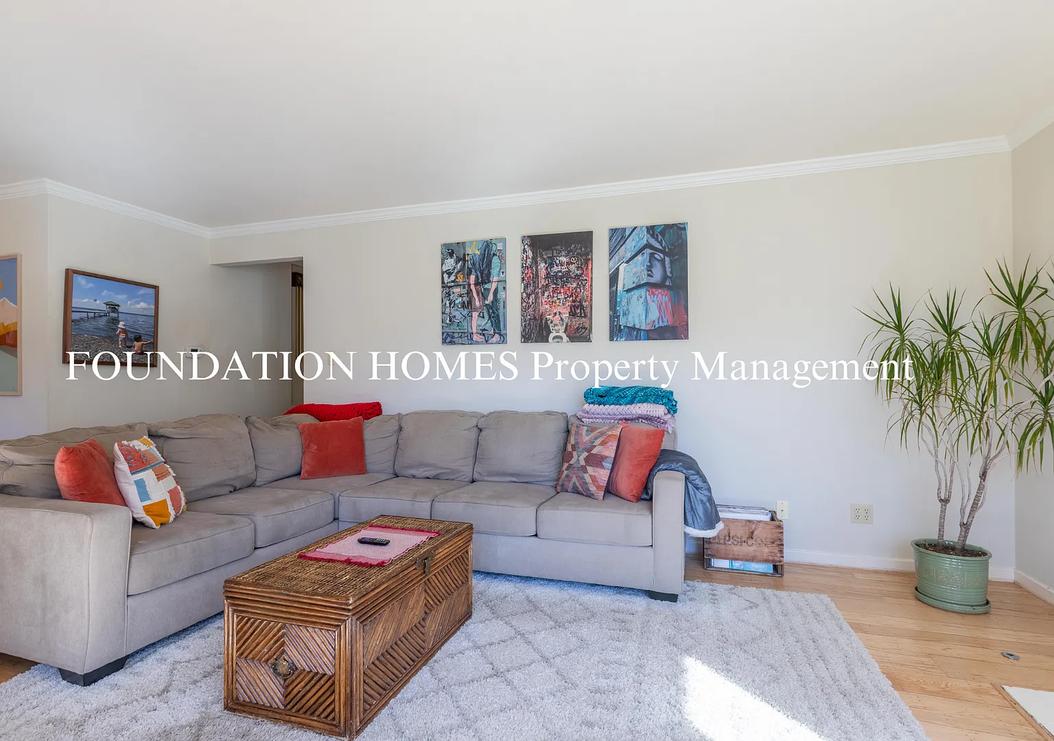 Charming Ranch Home In Prime Greenbrae Location! Foundation — Photo 4