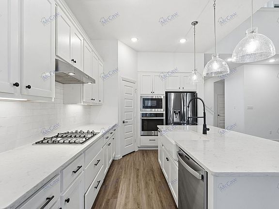 2nd image of 5737 Miriam Dr