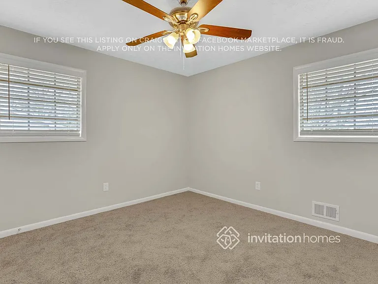1555 Mountain View Cir NW — Photo 16