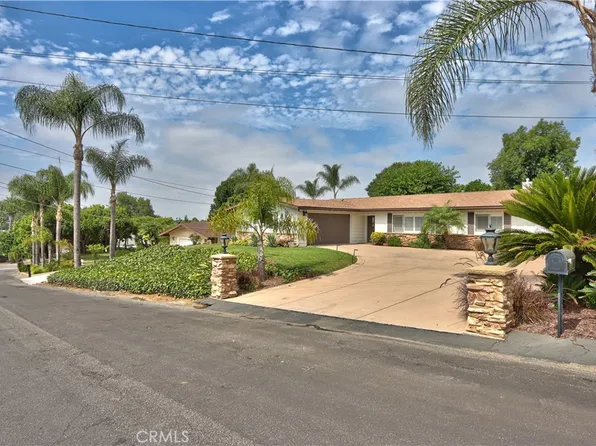 335 Zada Ln, Vista, CA 92084