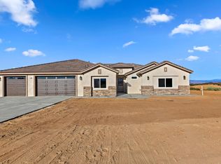 8828 El Centro Rd, Phelan, CA 92371