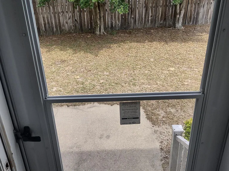 652 Connors Cv — Photo 9