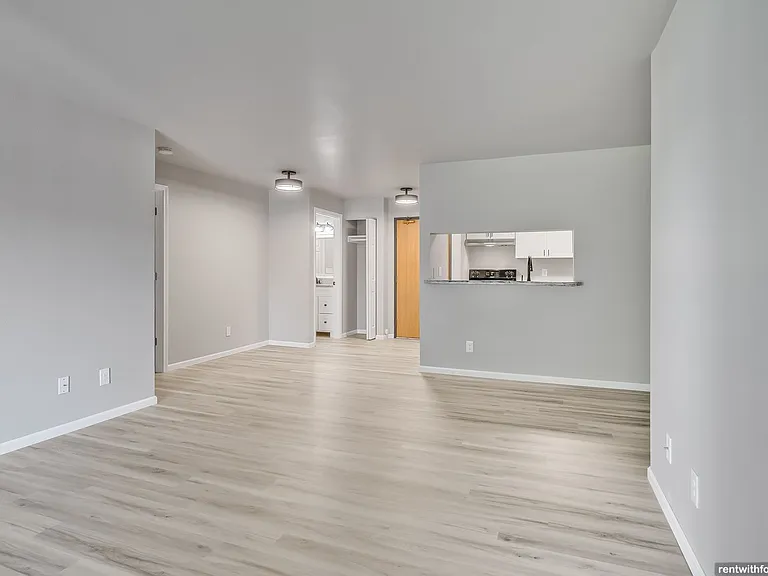 The Edge Community - 100 W. Walnut St. — Photo 38