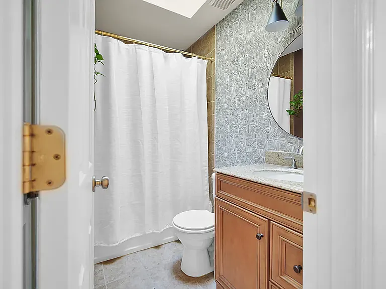 804 Cloverview Dr — Photo 24