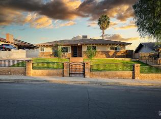 3531 Country Club Dr, Bakersfield, CA 93306