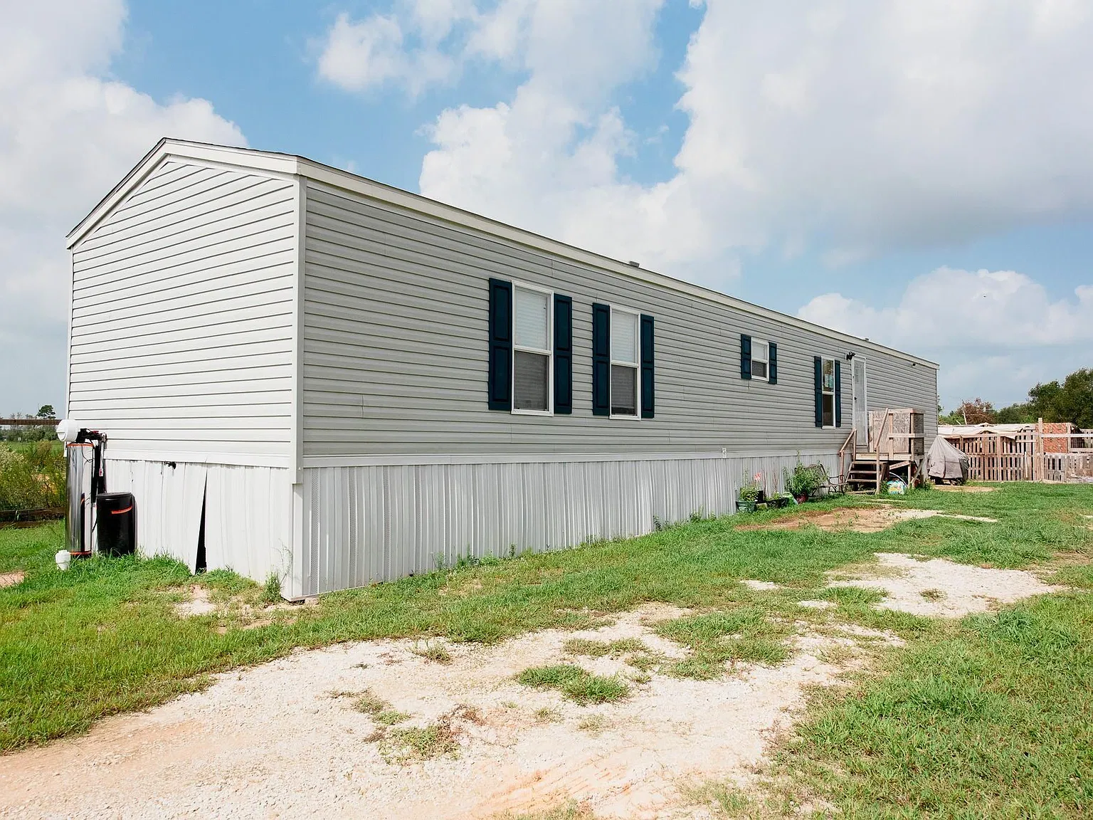 3 bed, 2.0 bath, $1,300 — Photo 3