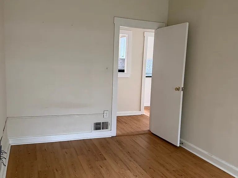 7405 Columbia Ave — Photo 4