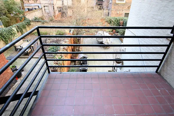 Rented by JK Dansar Corp | media 7