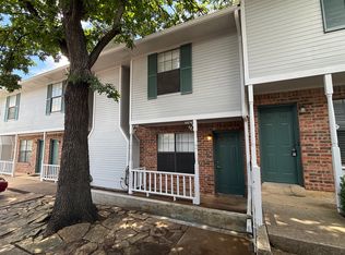929 W Hickory St APT 12, Denton, TX 76201