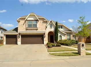 105 Lorient Dr, Mansfield, TX 76063