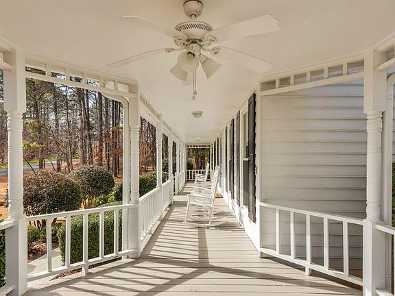 2nd image of 501 Riverview Ct