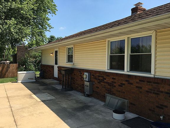 Back patio/Generator