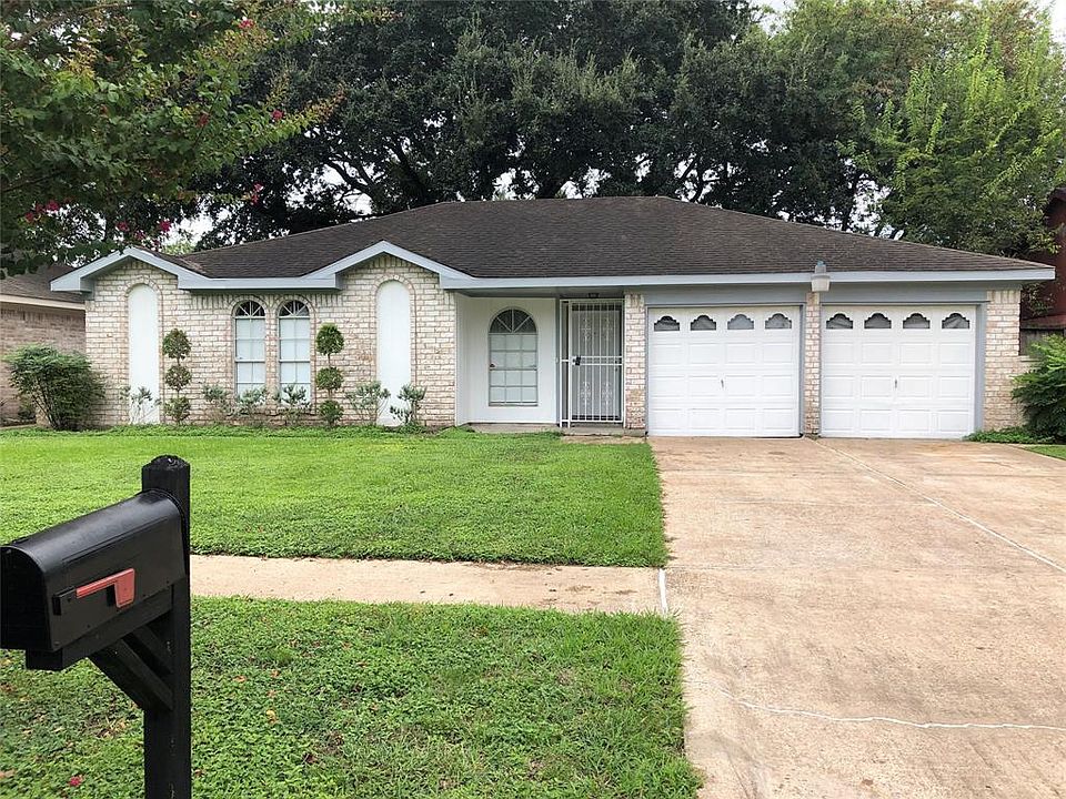1st image of 11611 Pine Knoll Dr
