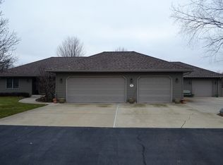 236 N Cook St, Braidwood, IL 60408