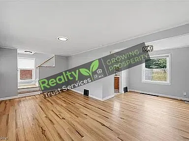 18300 Waterbury Ave. Maple Heights, OH 44137 — Photo 3
