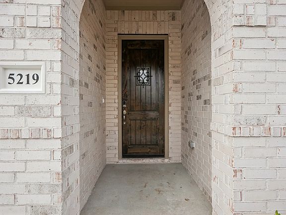Homesite 9105 Porch