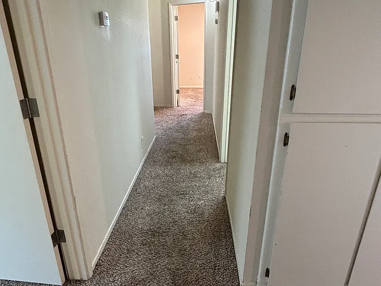 2426 S Siega Ave — Photo 12