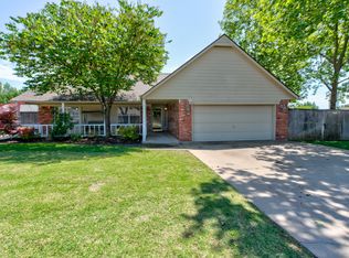 4213 S Redbud Ave W, Broken Arrow, OK 74011