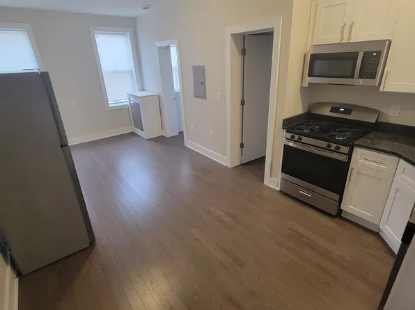 1 Magnolia Avenue image 2 of 10