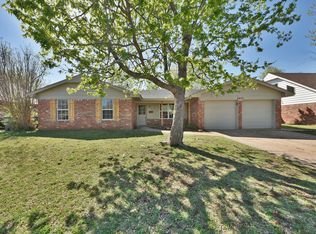 3437 Baird Dr, Edmond, OK 73013