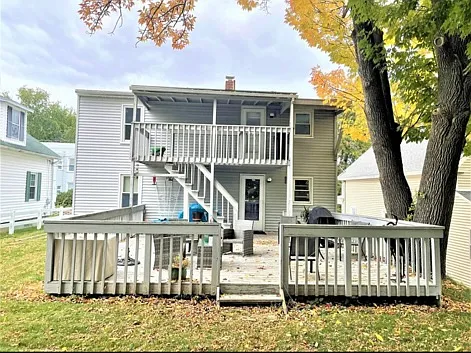 2 bed, 1100 sqft, $1,700 — Photo 2