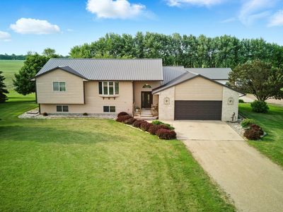 46946 274th St, Lennox, SD, 57039