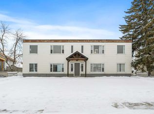 2209 Westmount Rd NW, Calgary, AB T2N3N5