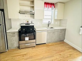 114 W 7th St #1G, Bayonne, NJ 07002