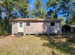 145 Holly Dr, Onalaska, TX 77360